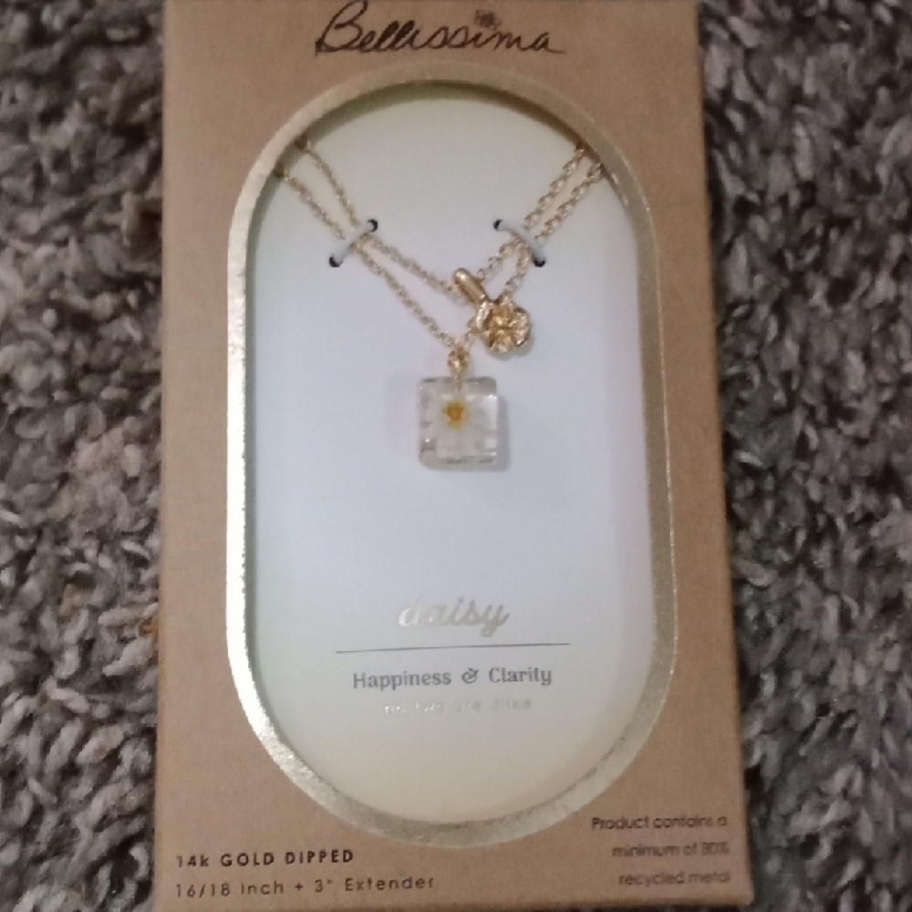 Gold Daisy Necklace